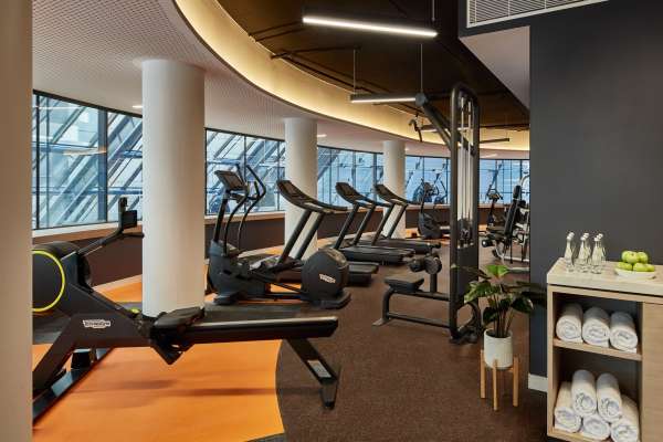 CrownePlaza_Gym_HiRes.jpg