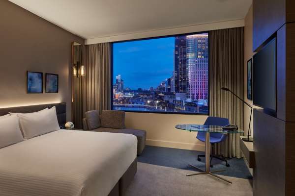 Crowne_1005_Riverview_King_HiRes.jpg