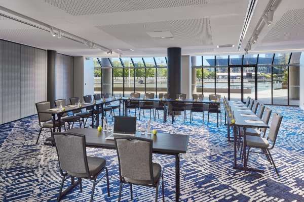 CrownePlaza_PearlRiverfront_Ushape_MidRes.jpg